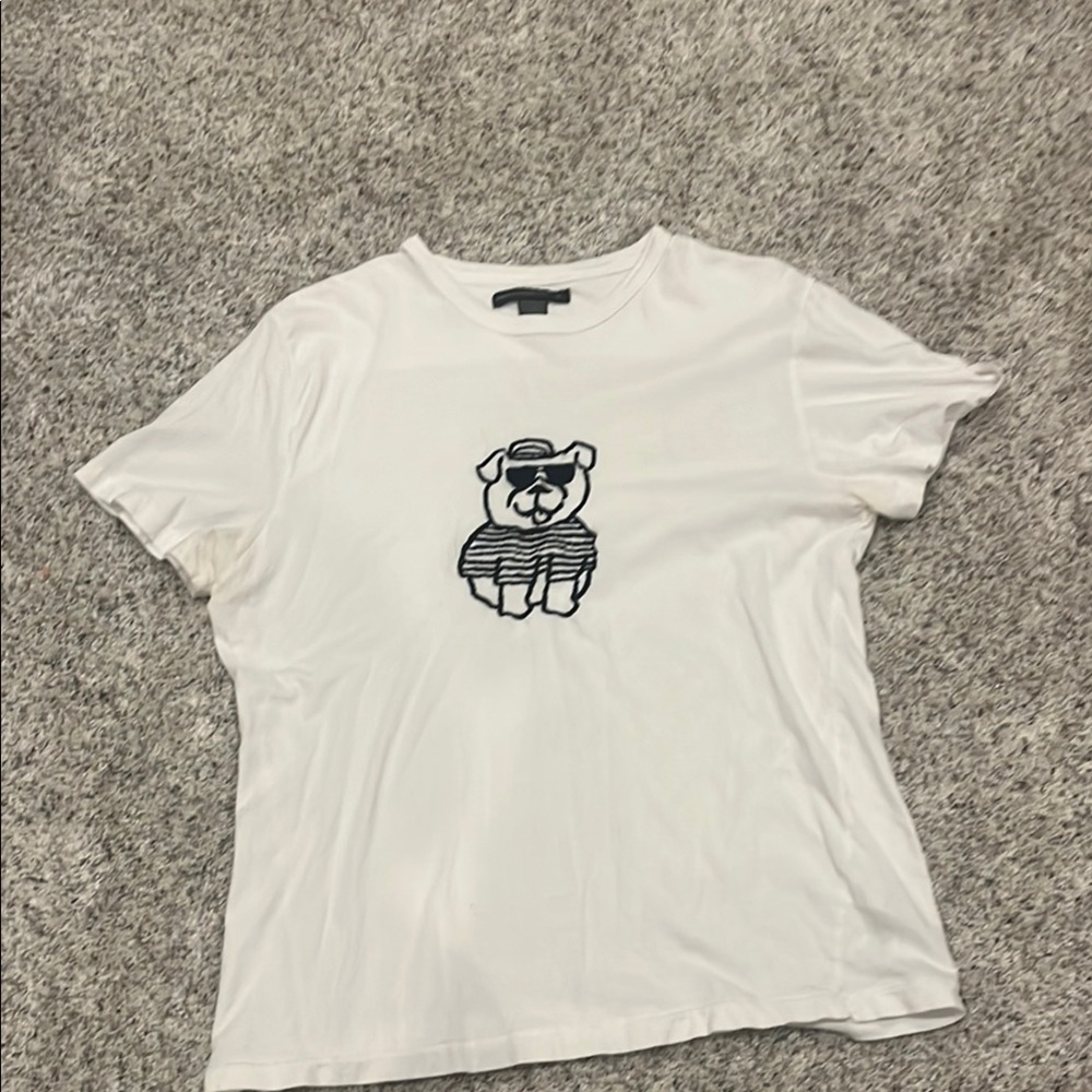White French Connection Tee with embroidered Dog Men”s XL